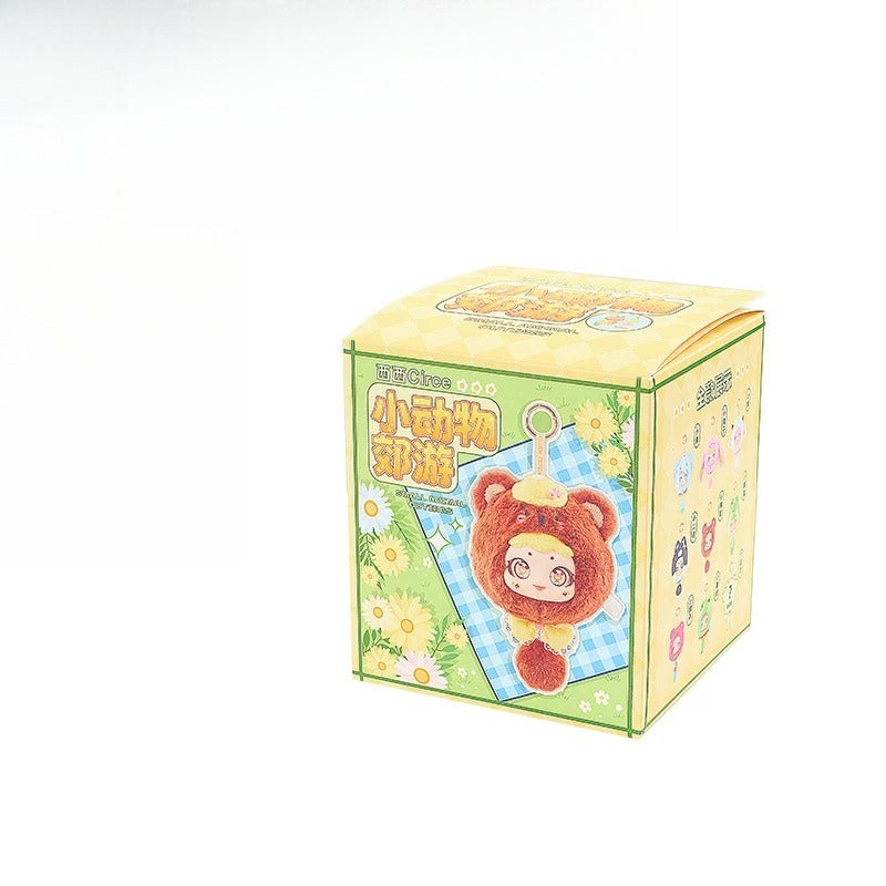 Llavero Personaje Circe de Peluche – Coleccionable en Caja Sorpresa
