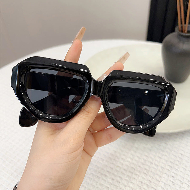 Gafas de Sol Mariposa  con Marco Grueso y Protección UV