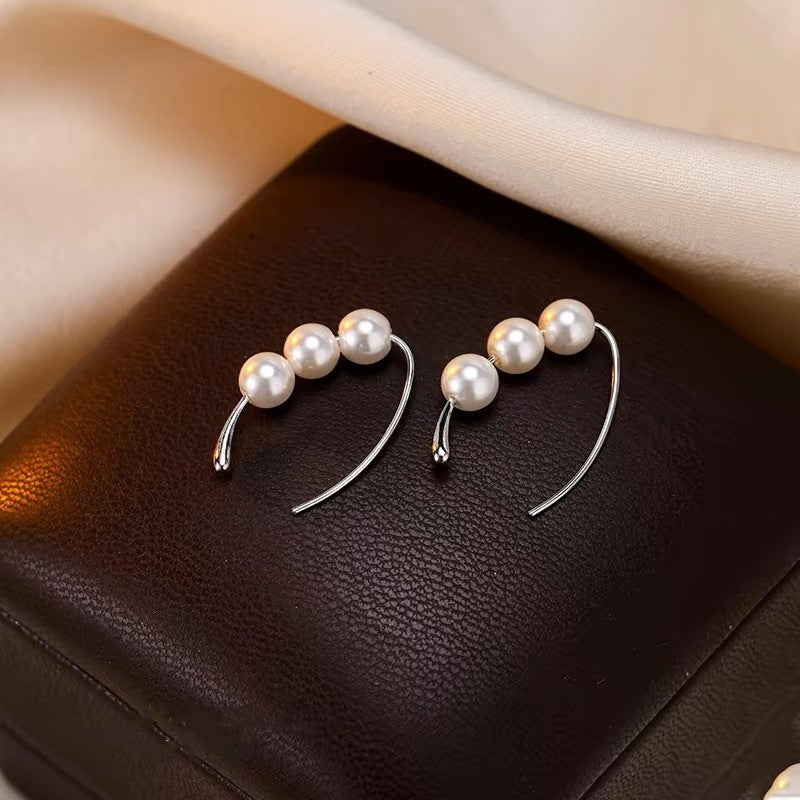 Aretes enhebrador de Plata Pura 999 con Tres Perlas – Cierre de Gancho