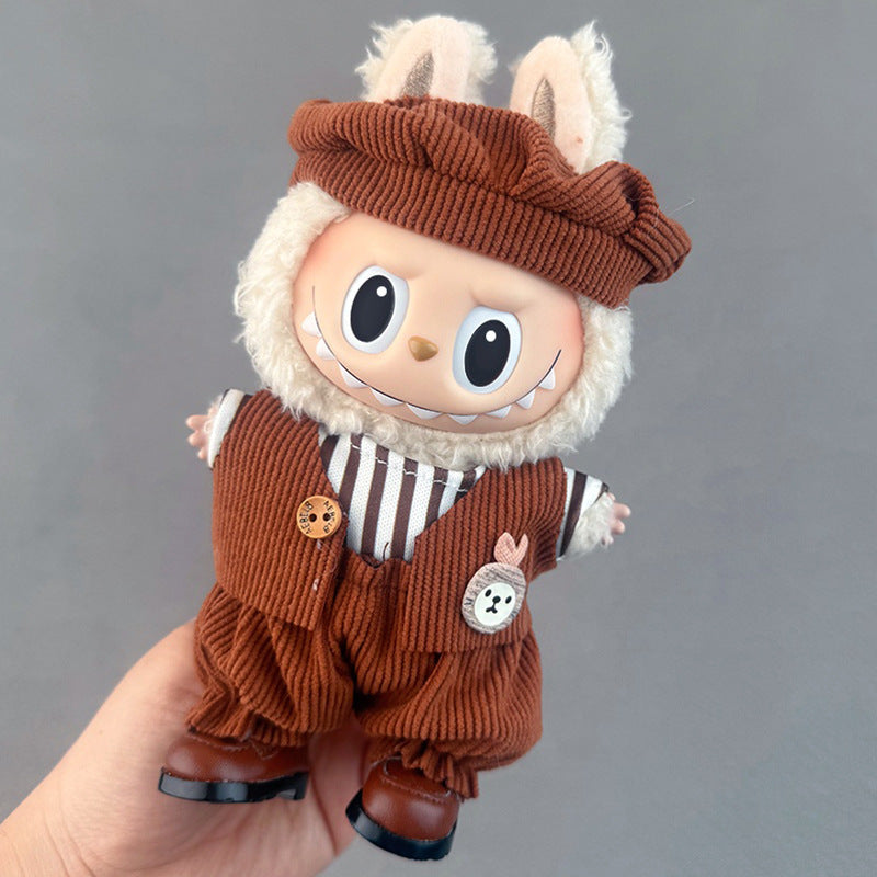 Ropa marrón con rayas y botones decorativos para muñeca Labubu de 17cm, accesorio retro para figuras de colección.