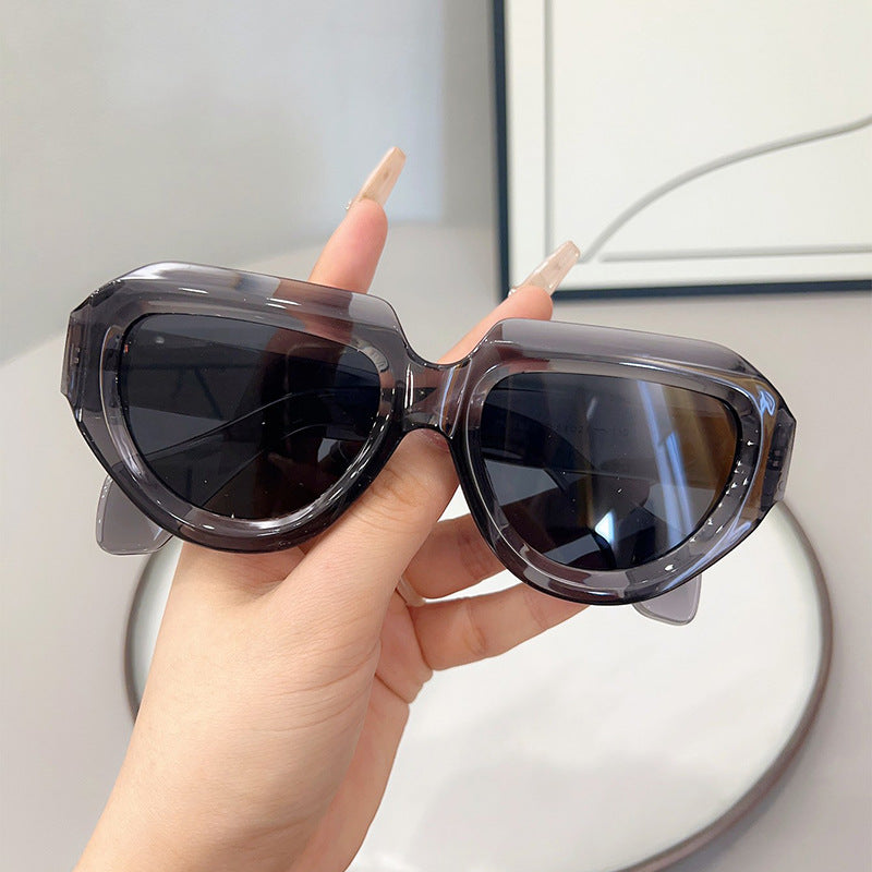 Gafas de Sol Mariposa  con Marco Grueso y Protección UV