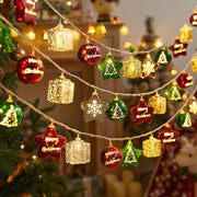 Luces LED navideñas con figuras perforadas