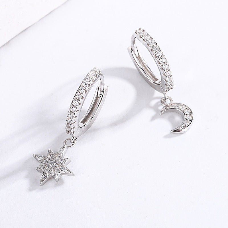 Candongas Pequeñas de Plata 925 con Dije de Luna y Estrella – Zirconias Brillantes