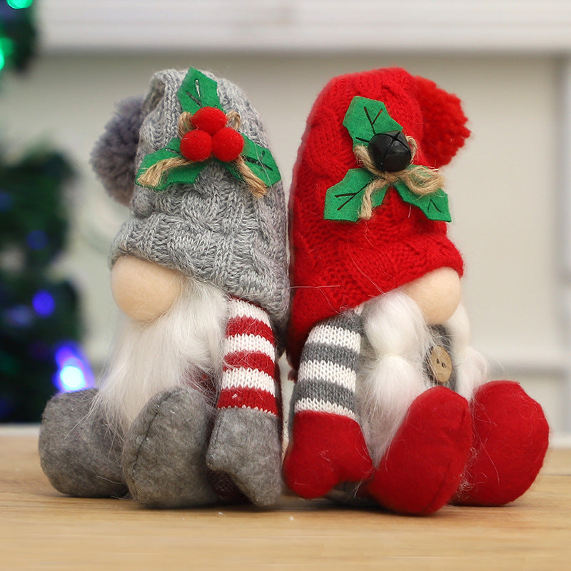 Muñecos Navideños Decorativos : Peluches de Duende, Pingüino, Hombre de Galleta, Reno y Nomo