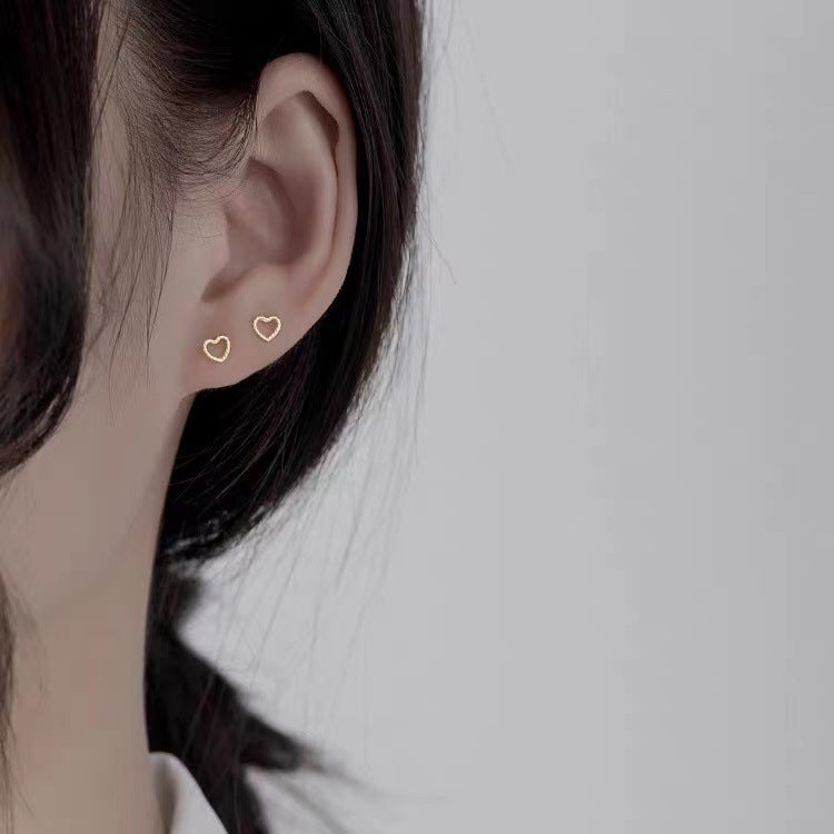 Pendientes de Botón Siluetas Geométricas en Plata Pura S999 – Diseño Minimalista y Elegante