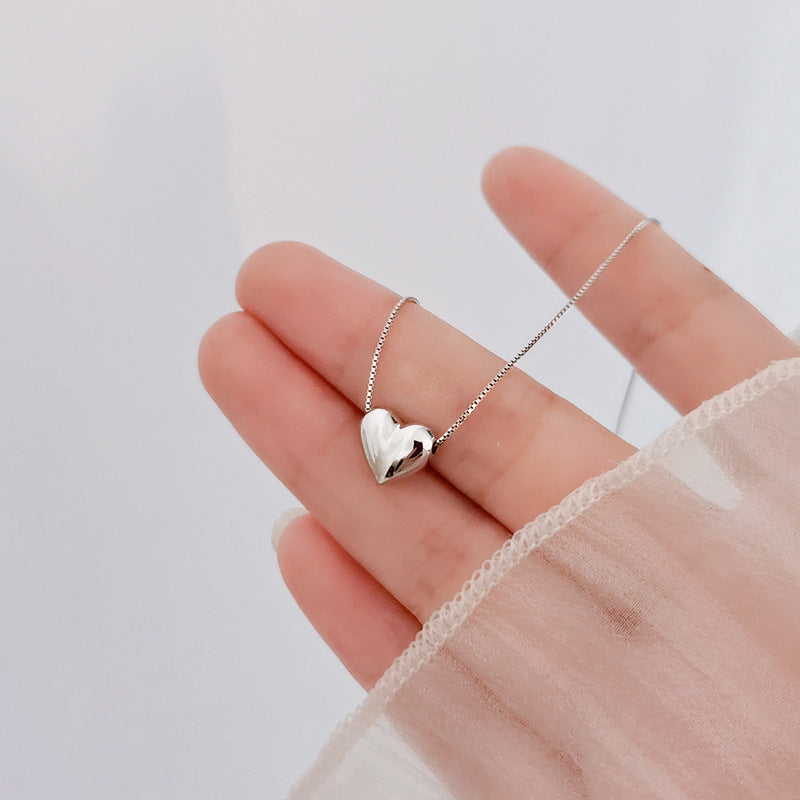 Collar corto y delicado con dije de Corazón para niñas y Adolescentes