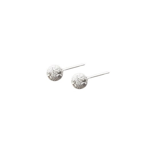 Pendientes de Esferas Pequeñas en Plata Pura S999 – Diseño Minimalista y Atemporal