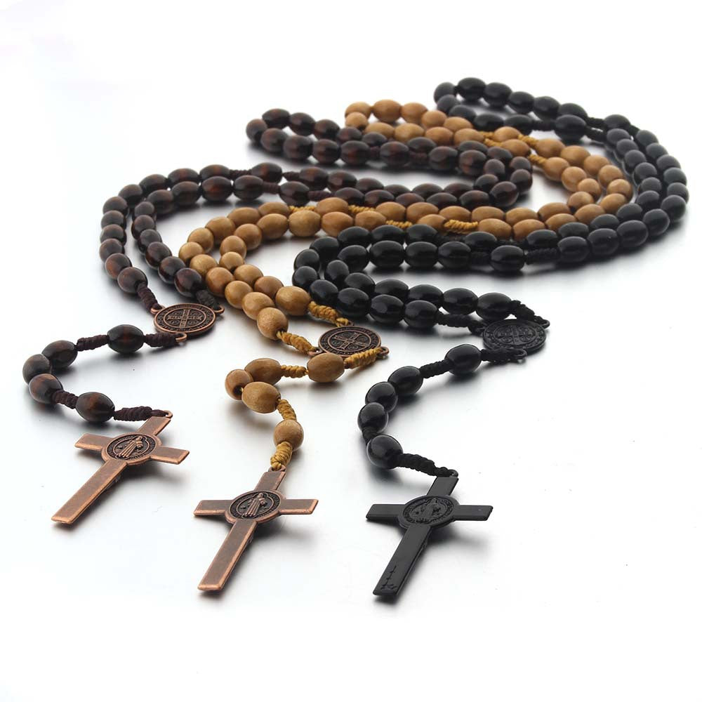 Rosario tradicional de Madera con Cruz – Colores Café Claro, Oscuro y Negro