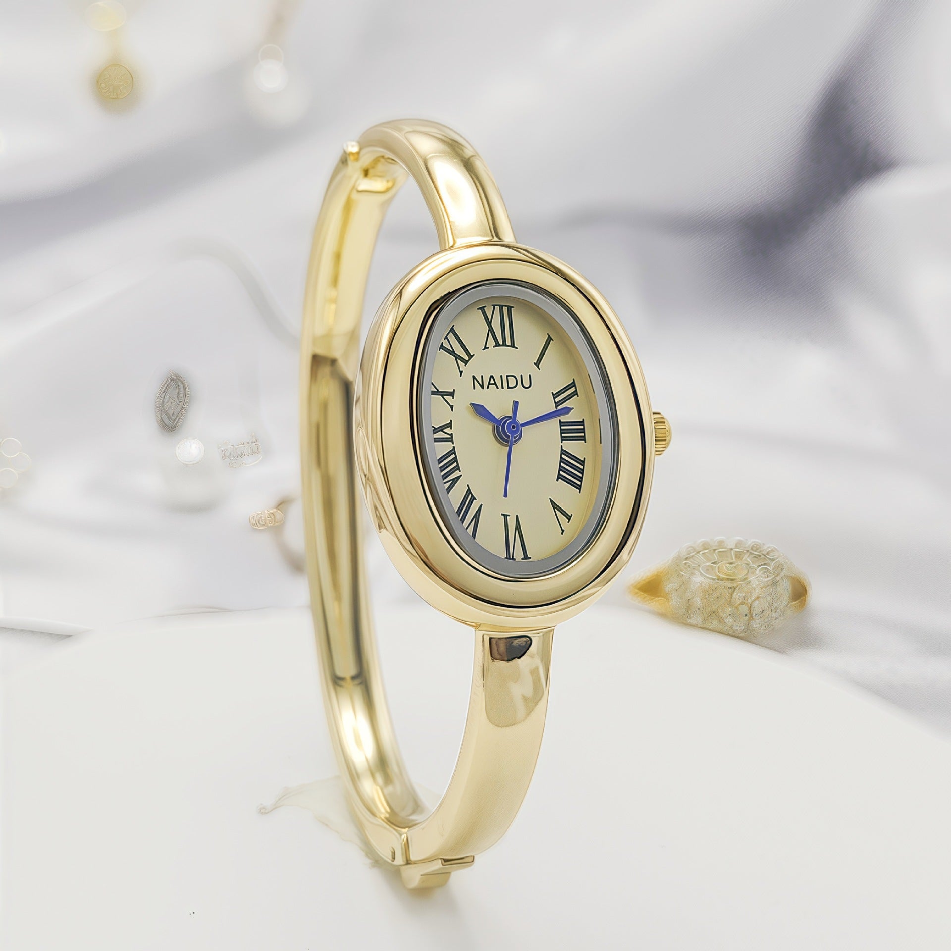 Reloj para Mujer Juvenil de Pulsera en  forma Ovalada y Movimiento de Cuarzo