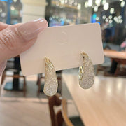 Aretes de Gota Grande con Zirconias – Cierre Tipo Bayoneta para Mujer