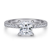 Anillo de Compromiso en Plata 925 con Circonita Cúbica – Estilo Clásico