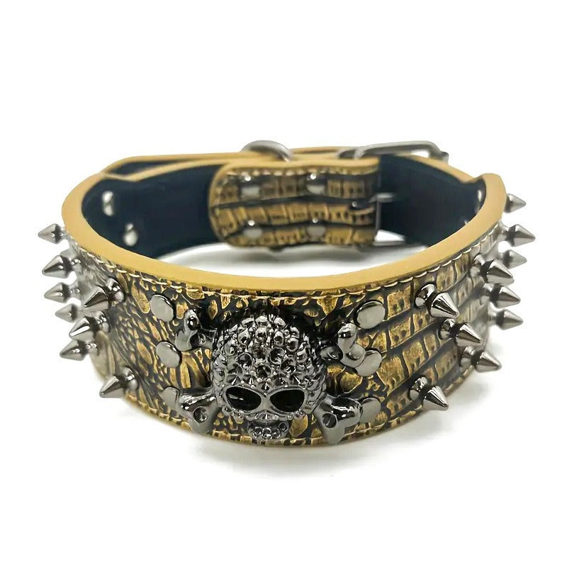 collar con tachuelas metálicas estilo punk para mascotas