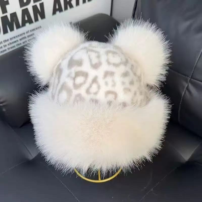 Gorro cálido con orejas de oso y textura suave