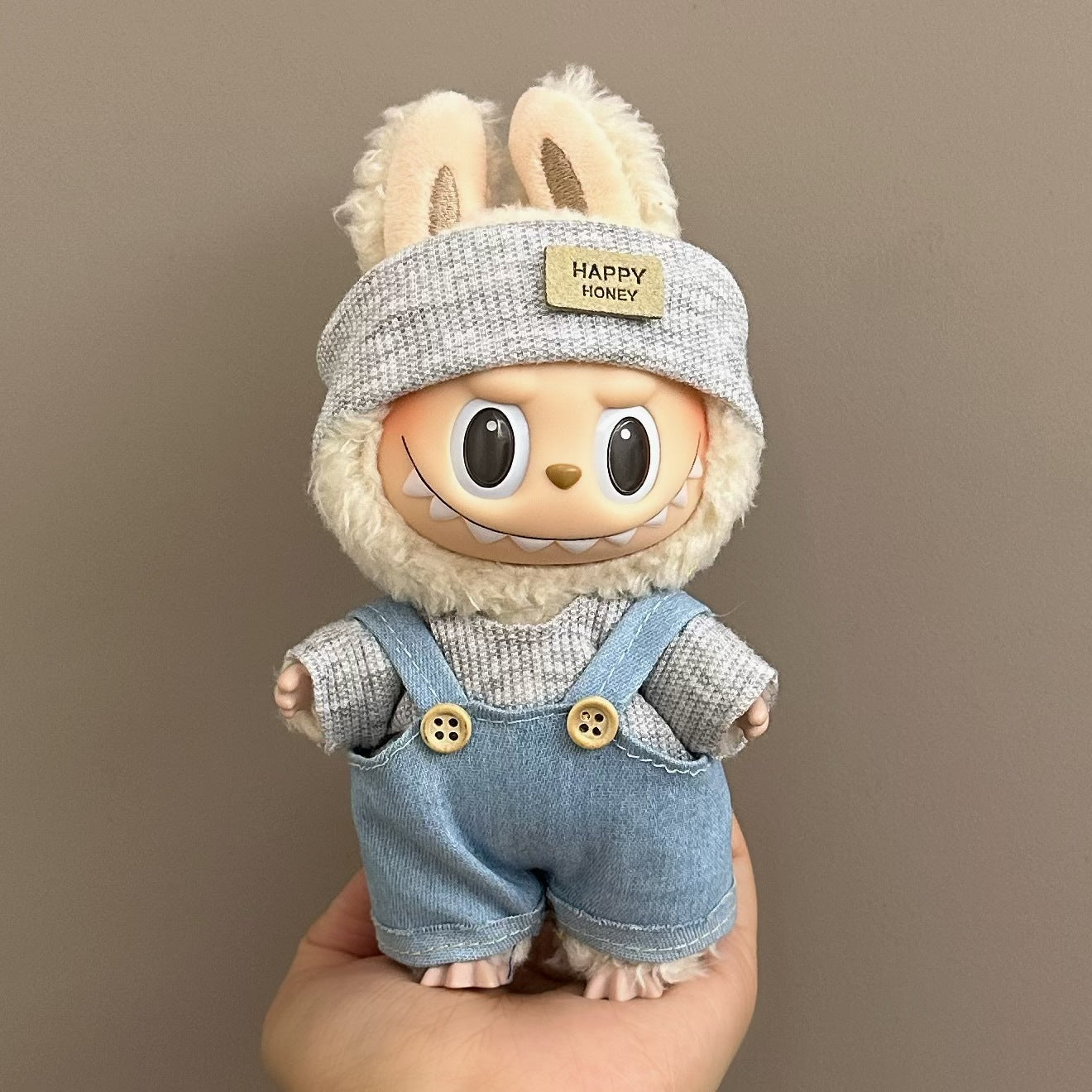 Ropa para Muñecas Labubu de 17cm – Modelos de Pie y Sentado (Muñeca no incluida)