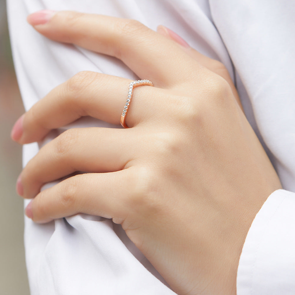 Anillo Pico de Viuda en Plata 925 para Mujer – Diseño Minimalista en V