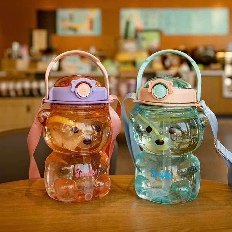 Botella en Forma de Oso con Pajilla retractil y cargadera para Bebidas