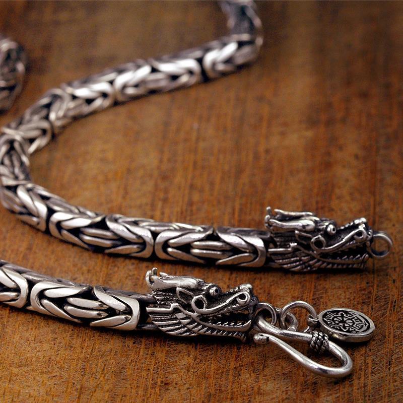 Collar de plata envejecida estilo retro: cadena de dragón de imitación de plata tailandesa para hombres, diseño urbano y audaz