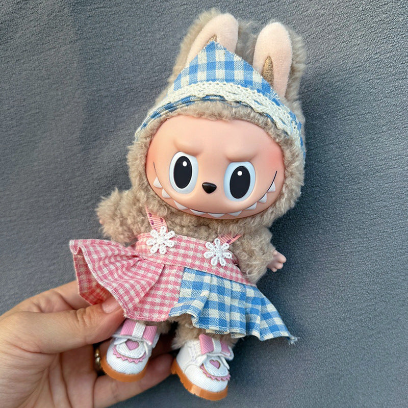 Vestido rosa y azul a cuadros para muñeca Labubu de 17cm, accesorio retro con estilo campestre para coleccionistas.