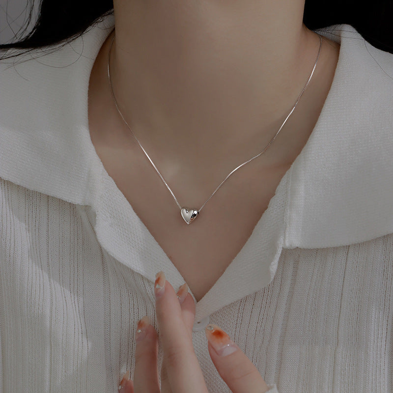 Collar corto y delicado con dije de Corazón para niñas y Adolescentes