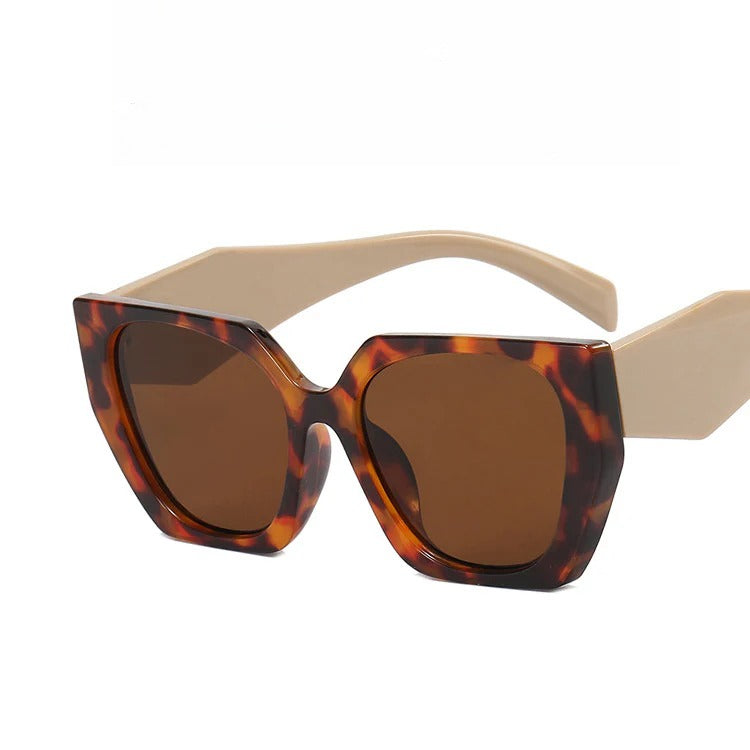 Gafas de Sol Cuadradas con Punta Ojo de Gato en Varios Colores para Mujer
