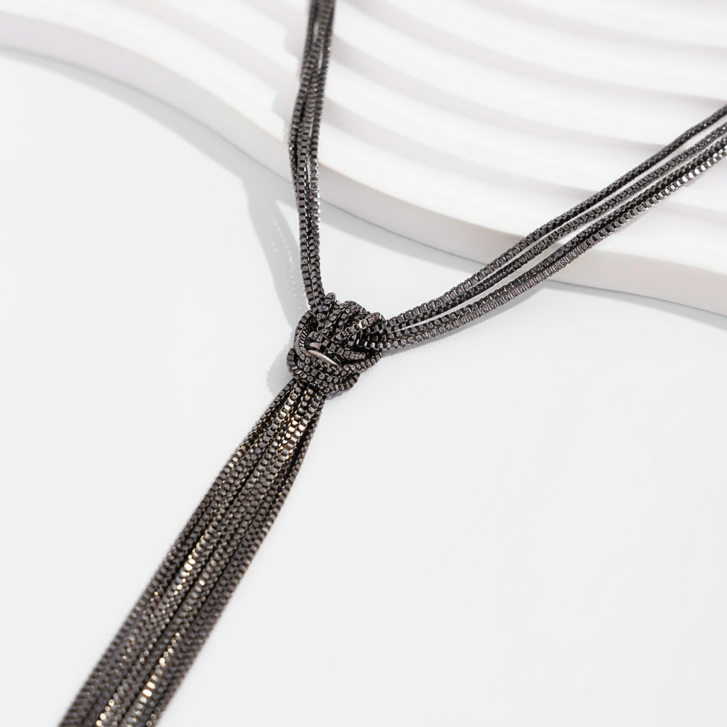 Collar de cadena con flecos metálicos estilo minimalista - 4