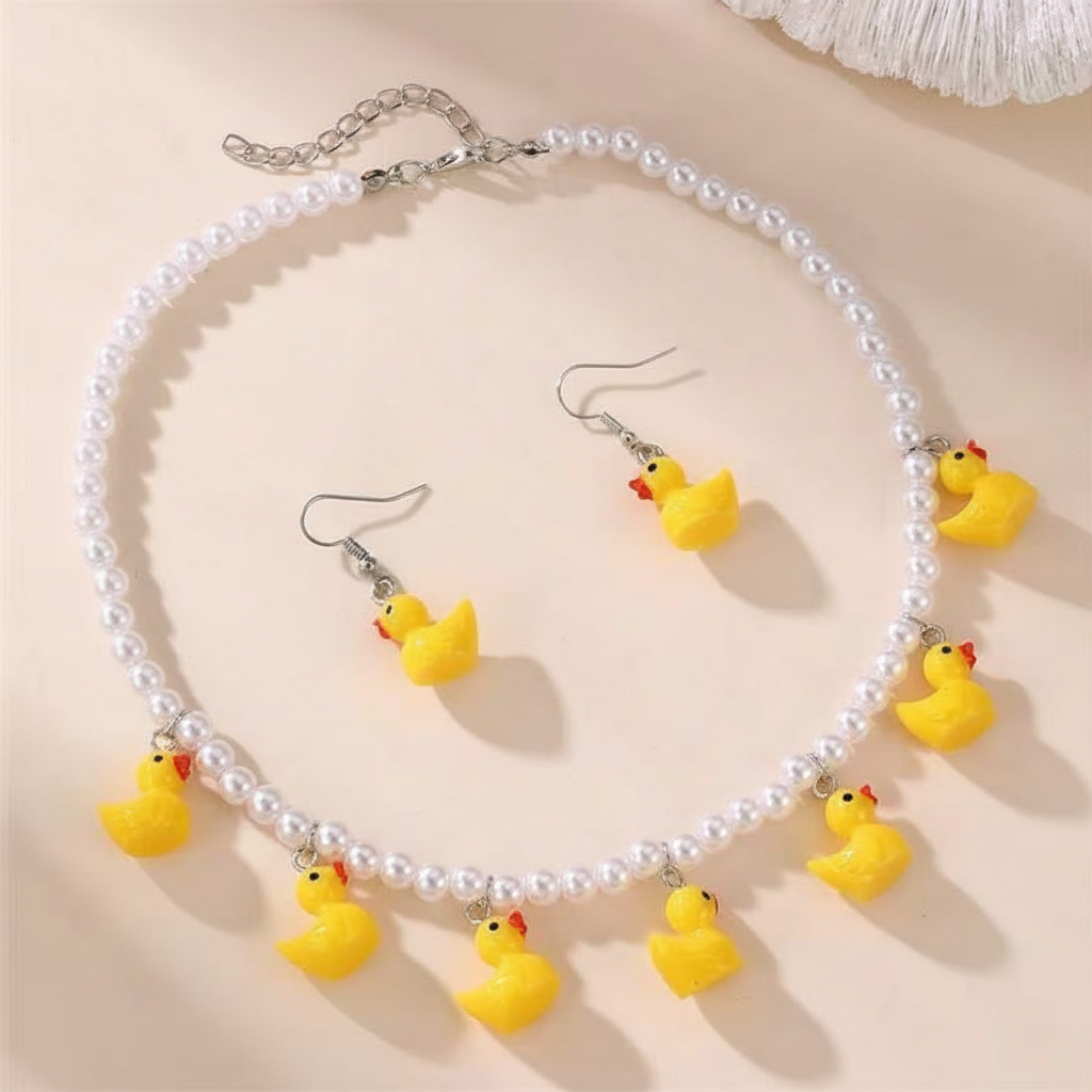 Set de Joyería Patito con Perlas – Aretes, Collar y Pulsera - 2