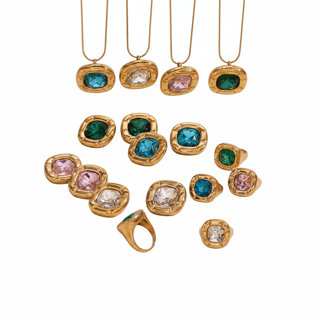 Aretes, Collar y Anillo Dorado con Zirconia Floral - 1