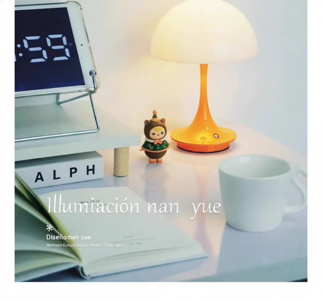 Lámpara de Noche Tipo Capullo con Carga USB y 3 Tonos - 11