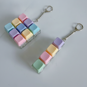 Llavero antiestrés de tecla de teclado macarón - 1