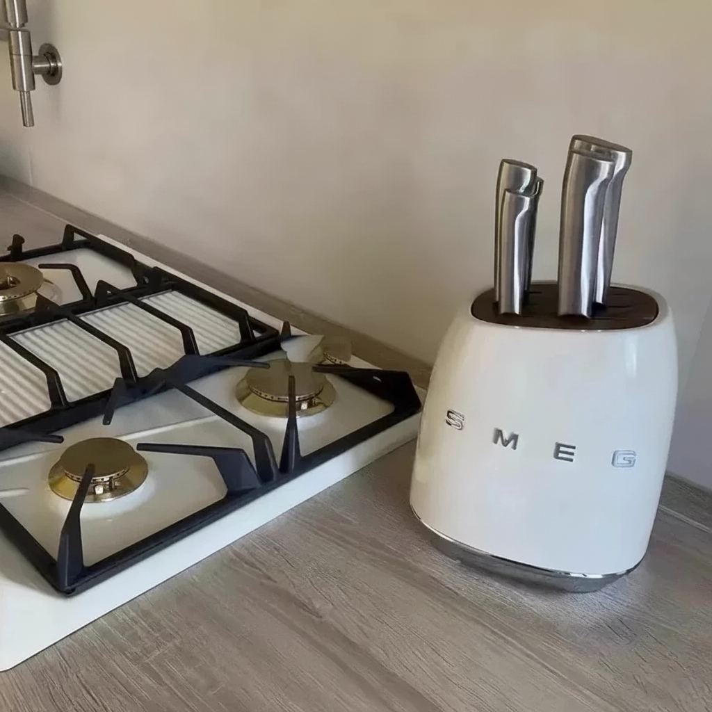 Set de Cuchillos SMEG 7 piezas con Soporte Retro - 3