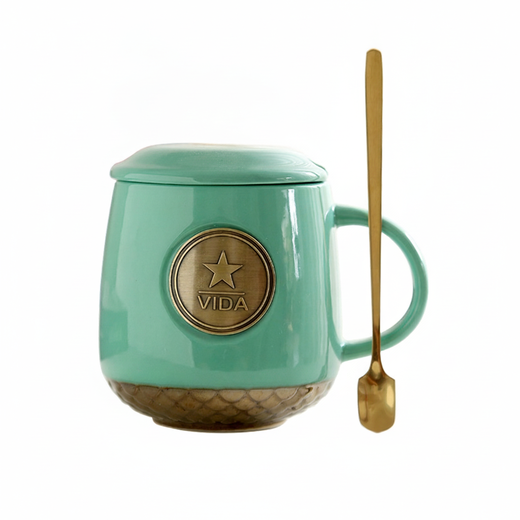 Taza de cerámica con medallón y tapa 450 ml
