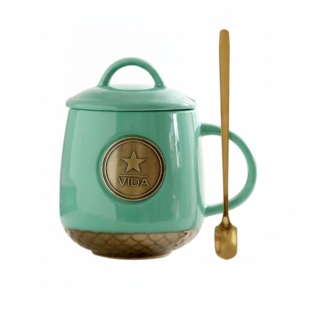 Taza de cerámica con medallón y tapa 450 ml