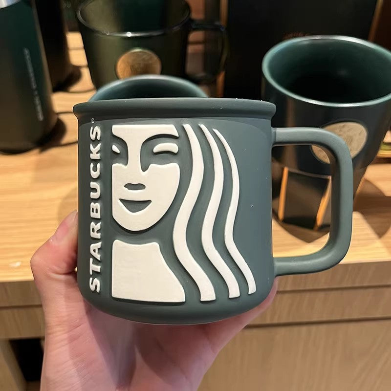 Taza de cerámica con diseño ilustrado y tapa 355 ml