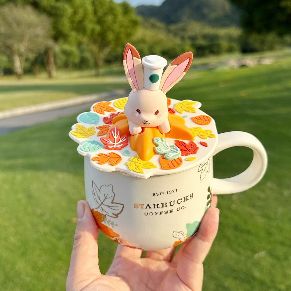 Taza de cerámica con diseño ilustrado y tapa 355 ml