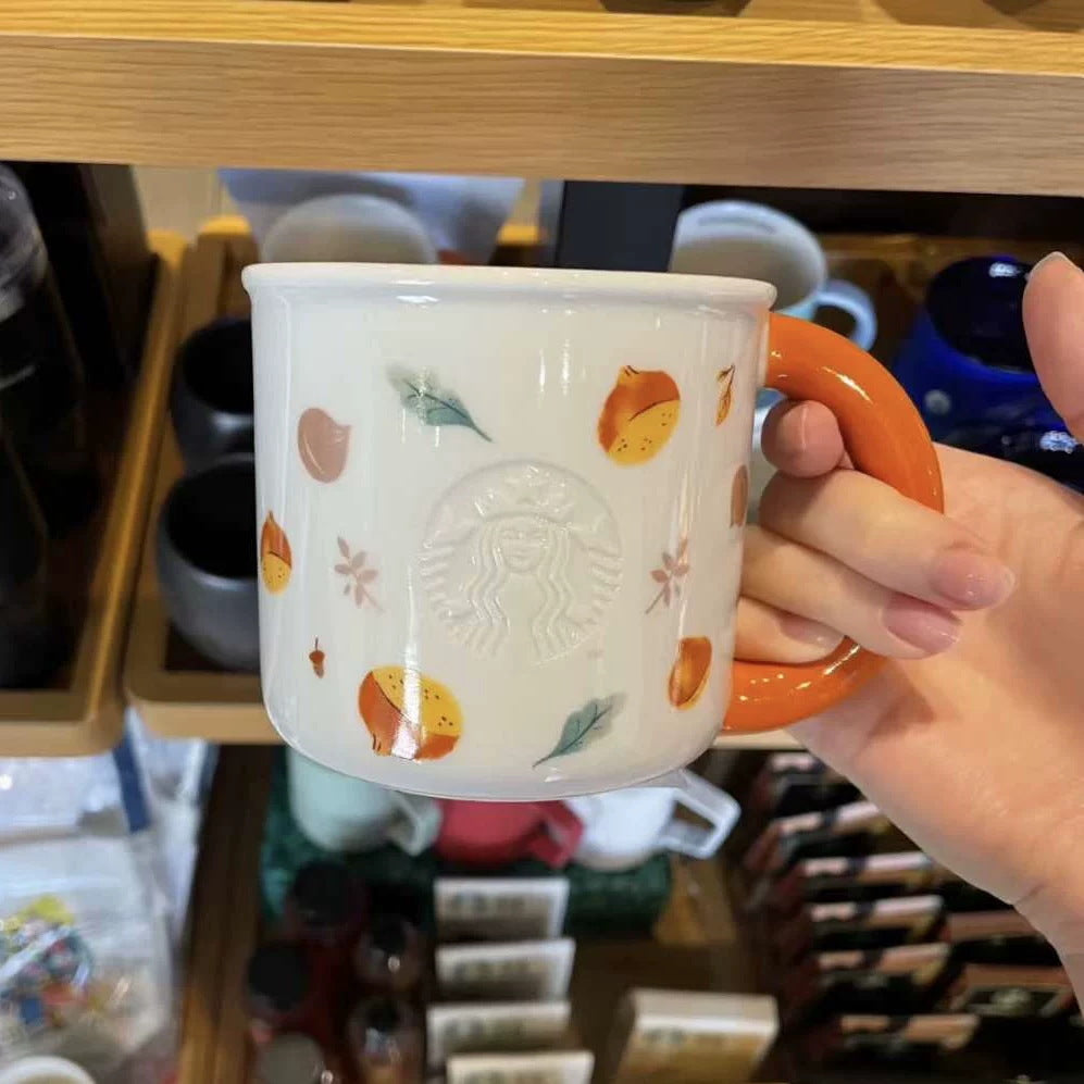 Taza de cerámica con diseño ilustrado y tapa 355 ml