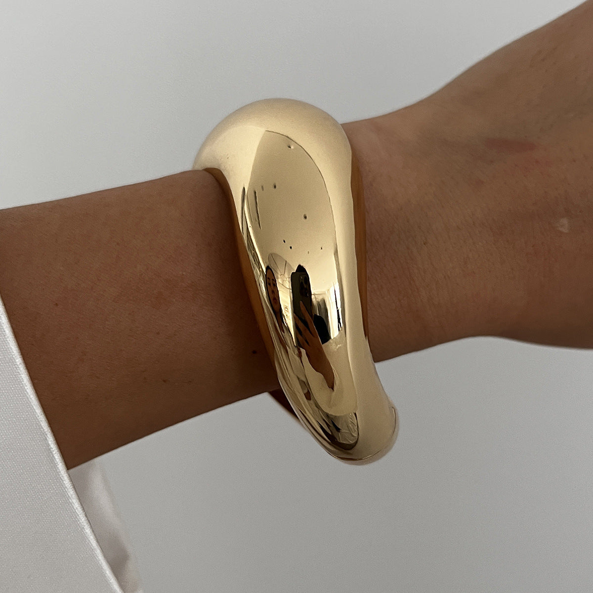Brazalete metálico geométrico estilo glam - 9