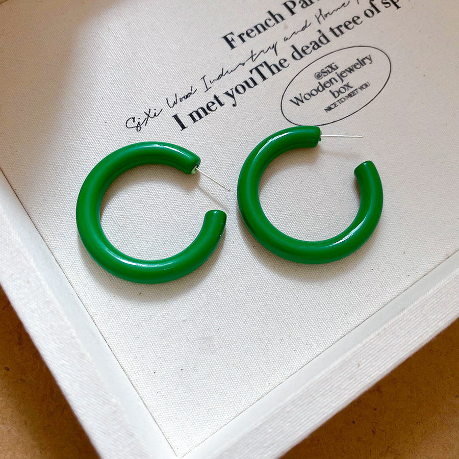 Aretes geométricos en C colores candy acero 925