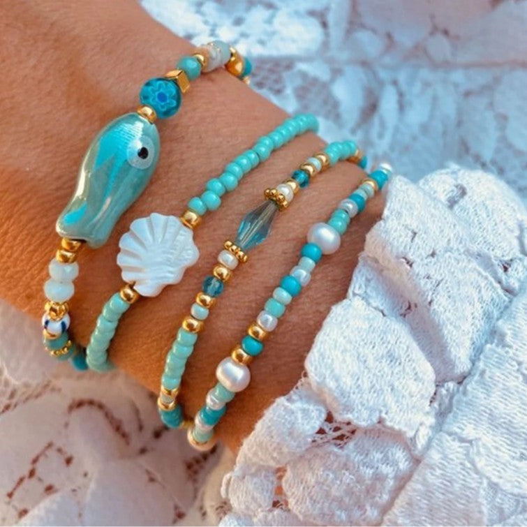 Pulsera de Cuentas con Corazón y Pez Artesanal