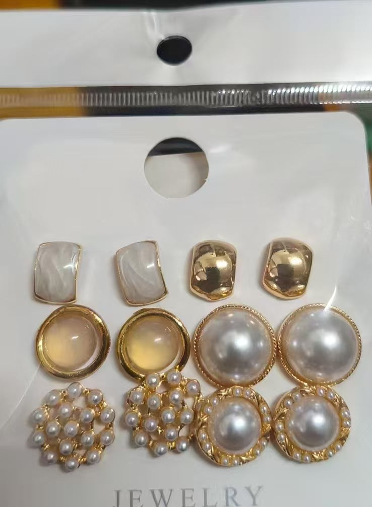 Aretes de Perla Sintética con Cristales Estilo Chic