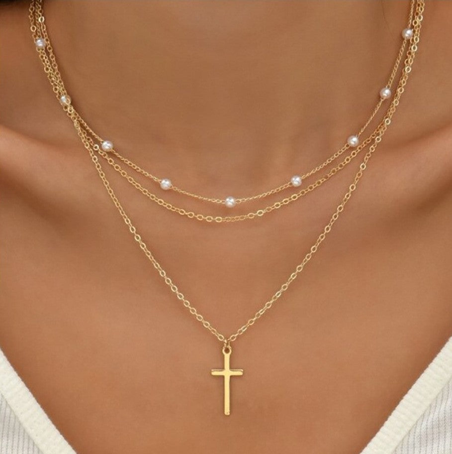 Collar con dije de corazón y perla