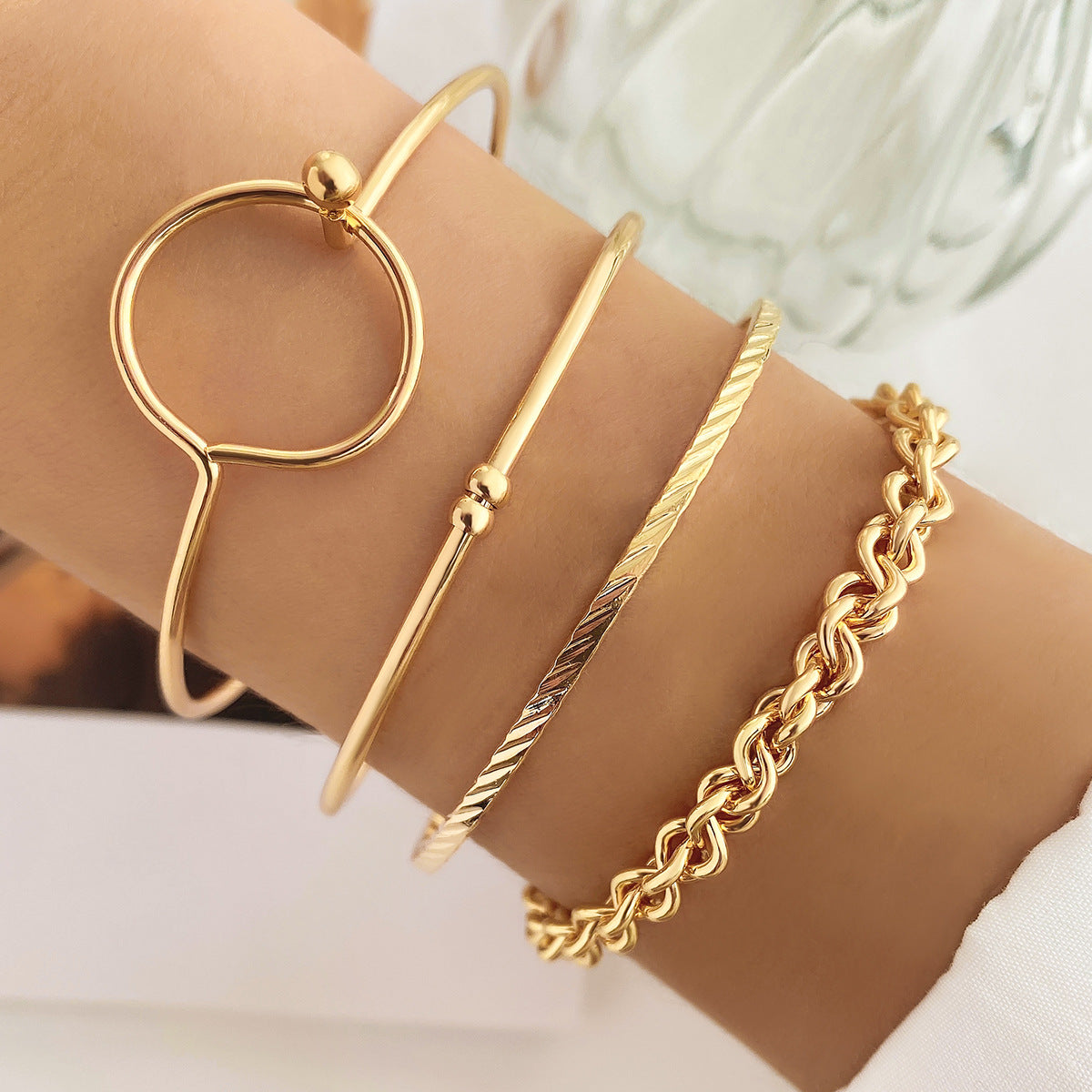 Pulsera de cadena vintage con apertura ajustable - 6
