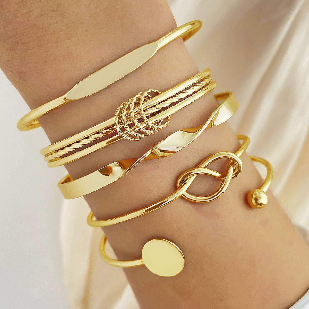 Pulsera de cadena vintage con apertura ajustable - 8
