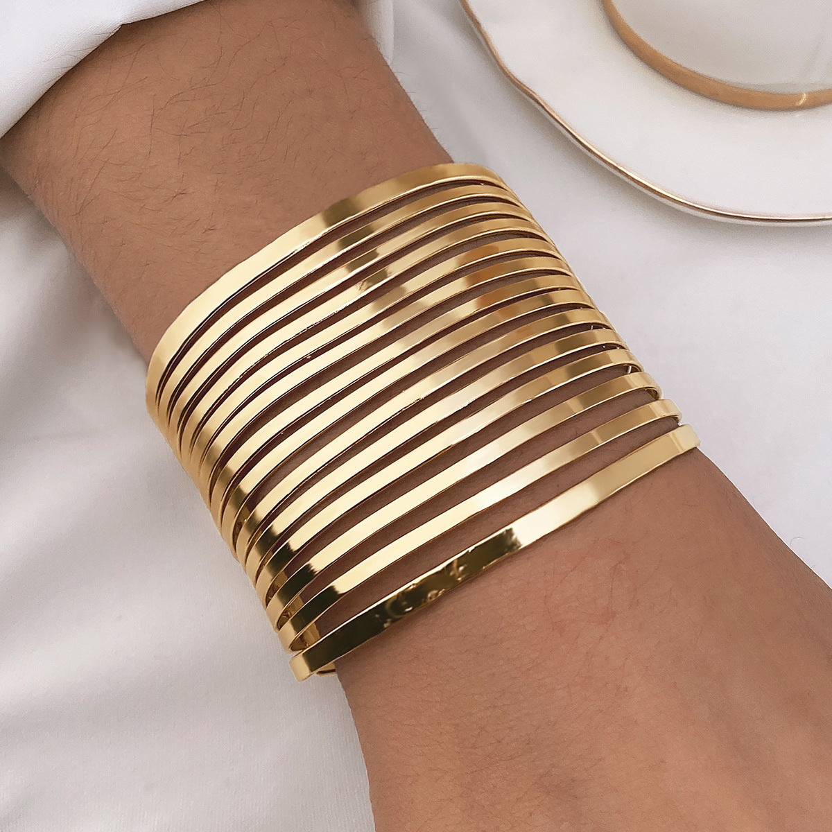 Brazalete ancho de metal apertura en C estilo retro - 10