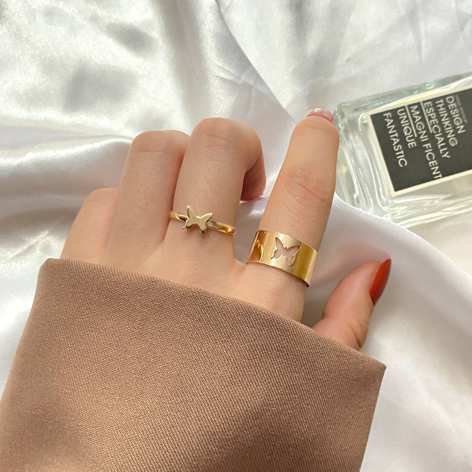 Set de Anillos con Mariposas y Corazones para Mujer