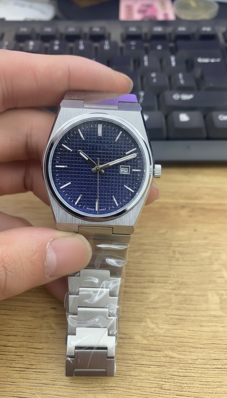 Reloj de Cuarzo para Hombre con Calendario y Luz Nocturna - 11
