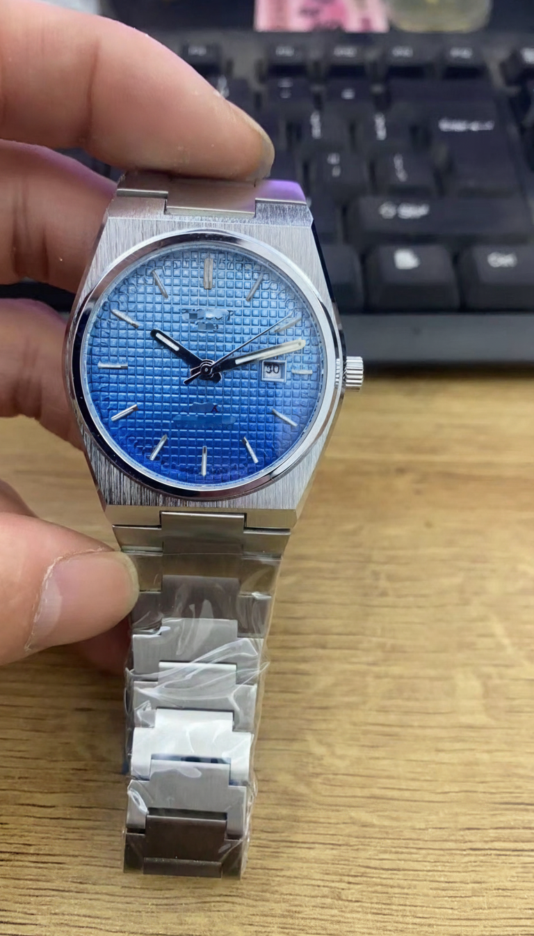 Reloj de Cuarzo para Hombre con Calendario y Luz Nocturna - 12