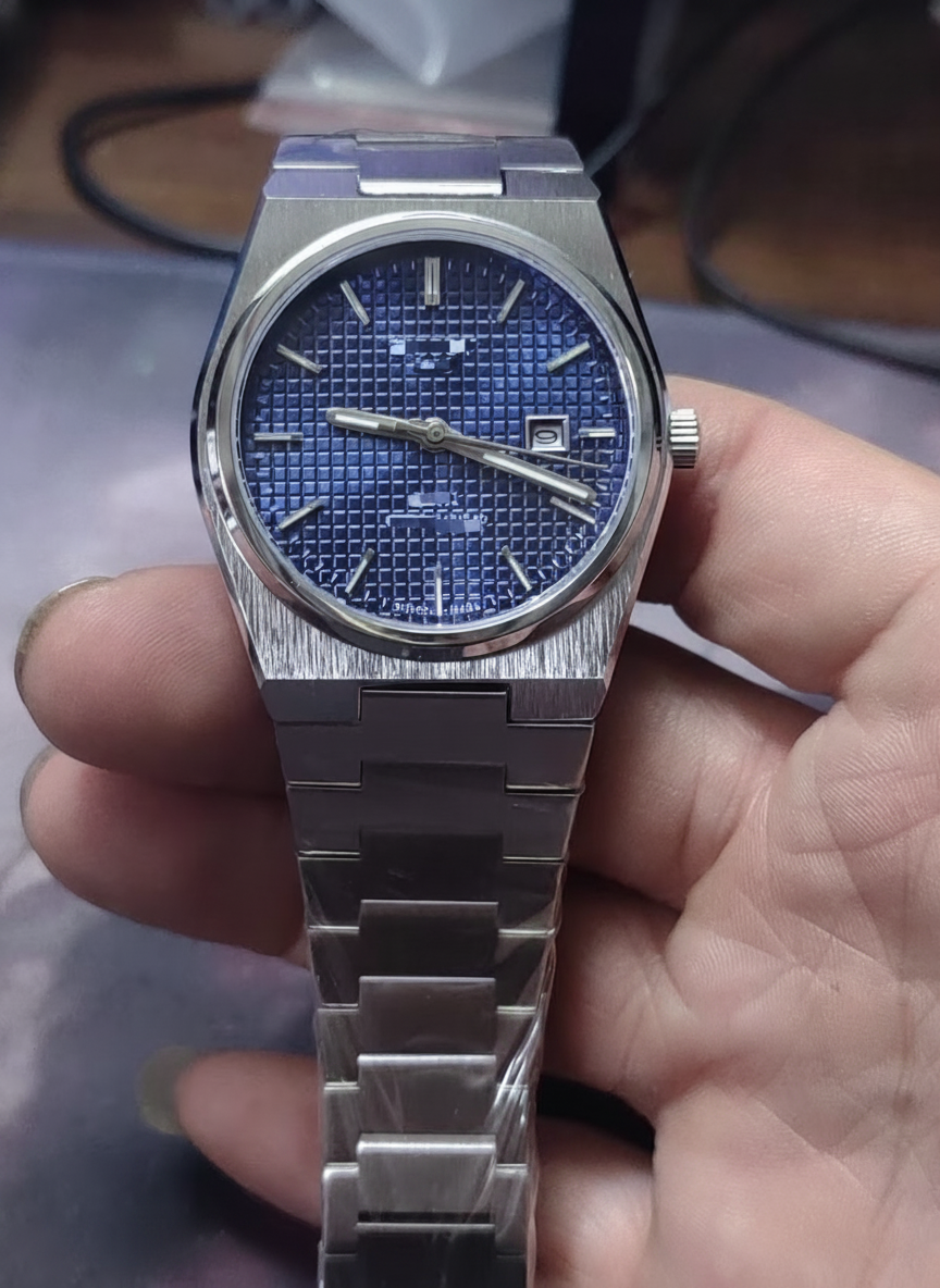 Reloj de Cuarzo para Hombre con Calendario y Luz Nocturna - 13
