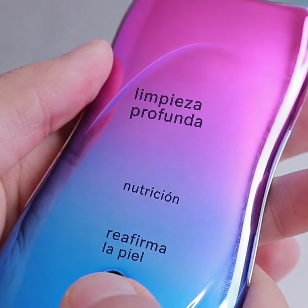Espatula Ultrasónica Facial para Limpieza de Poros - 13