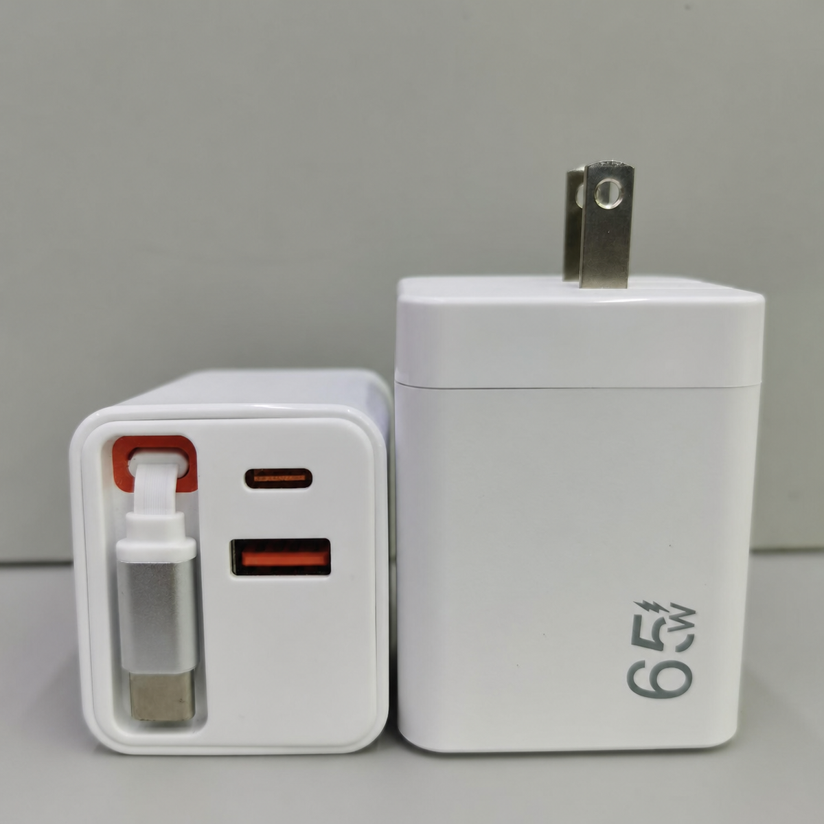 Cargador 65W con Cable Retráctil | 2 Puertos - 7