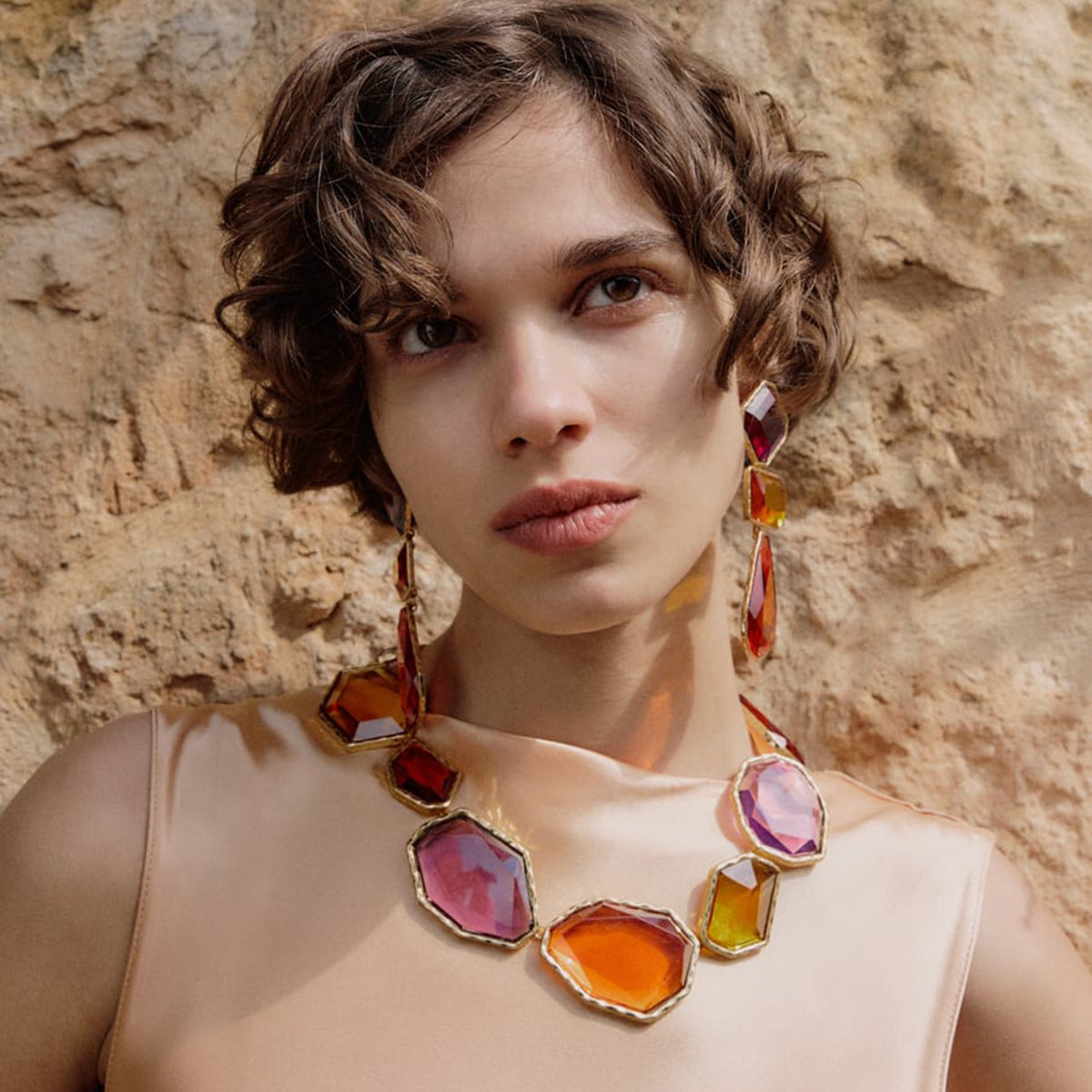 Collar y Aretes Geométricos de Resina Colores - 12
